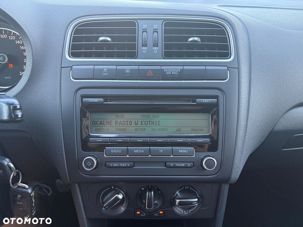 Volkswagen Polo 1.4 Comfortline - 32
