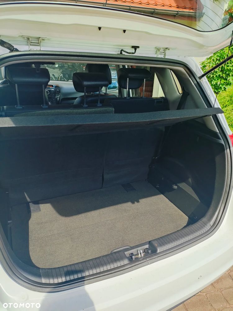 Kia Venga 1.6 CRDi L - 10