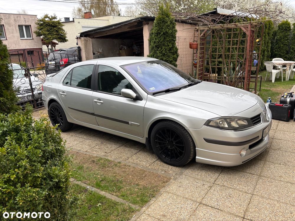 Renault Laguna 2.2 dCi Confort Expression - 8