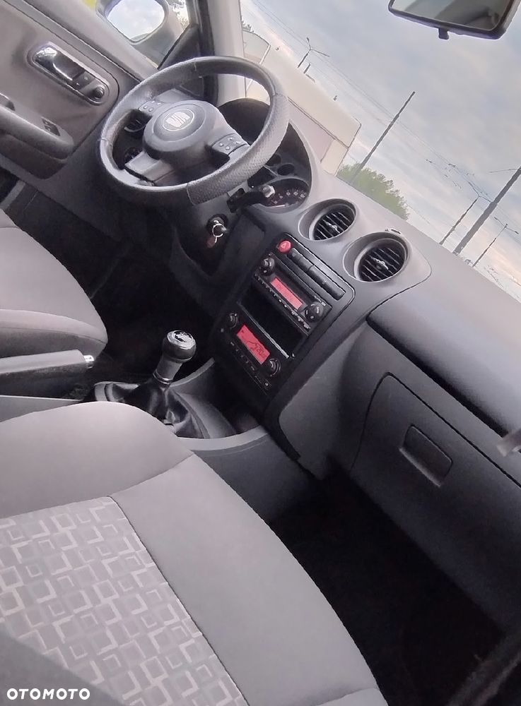 Seat Ibiza 1.6 16V Reference - 14