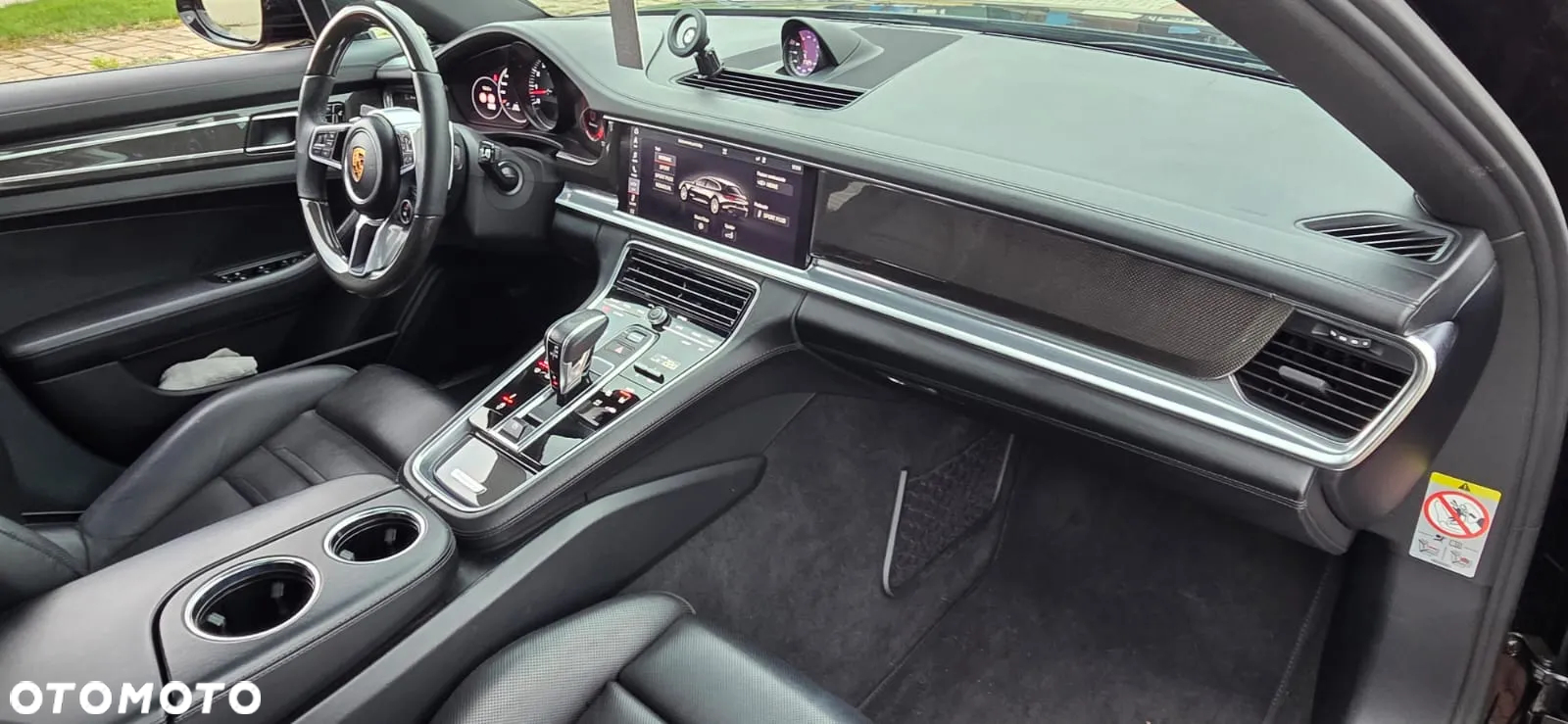 Porsche Panamera 4S Sport Turismo - 28