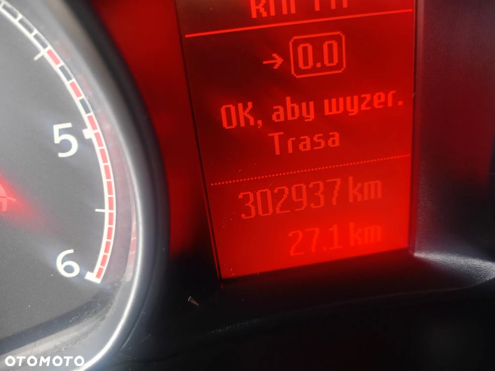 Ford S-Max - 11
