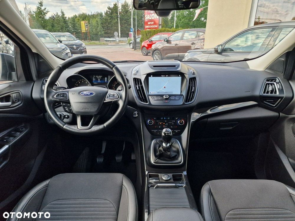 Ford Kuga 1.5 EcoBoost 2x4 Titanium - 18