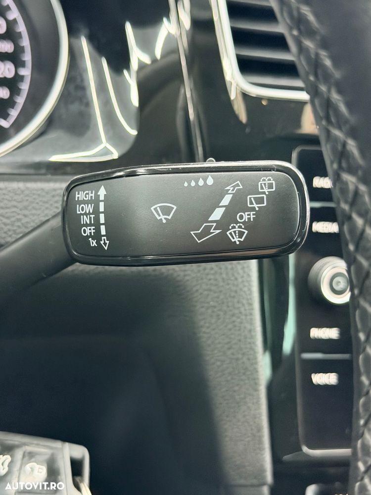 Volkswagen Golf Variant 1.6 TDI DSG Join - 27