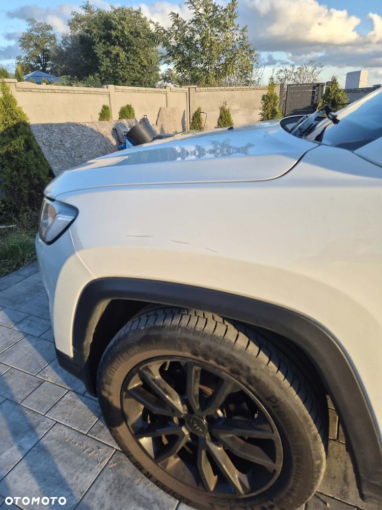 Jeep Compass - 26