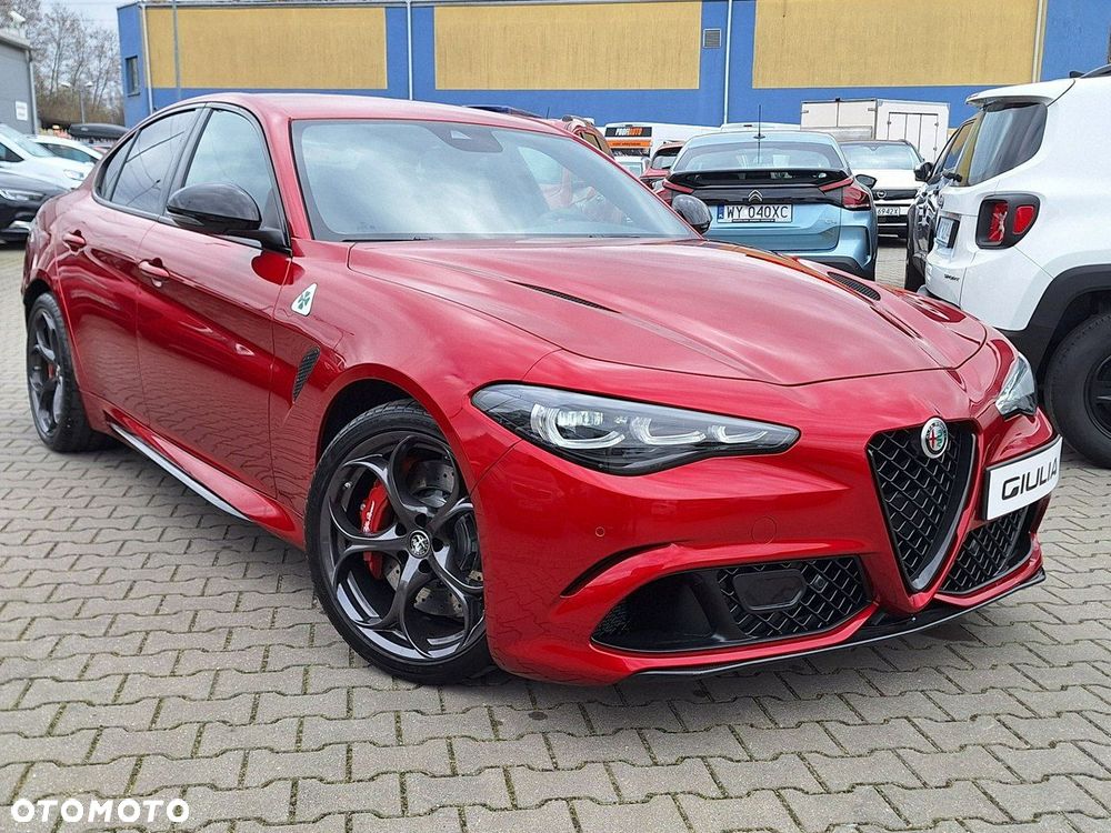 Alfa Romeo Giulia - 8