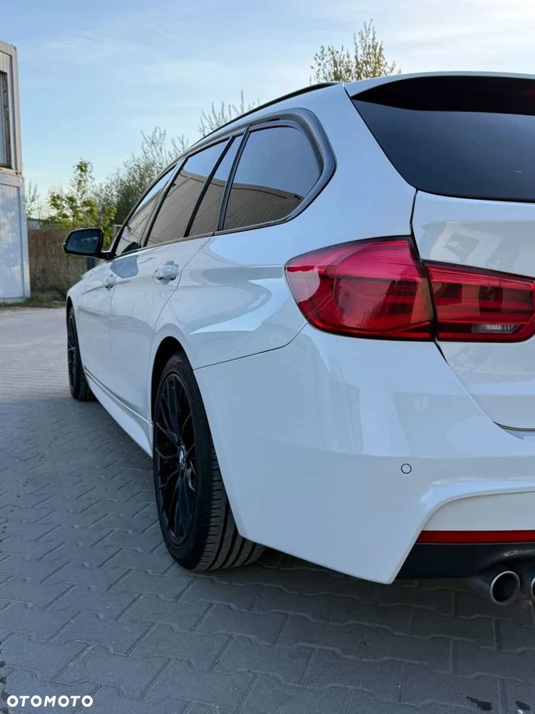 BMW Seria 3 320d M Sport - 3