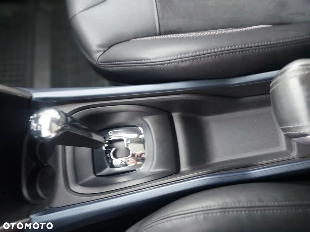 Peugeot 2008 82 e-VTI ETG5 Allure - 6
