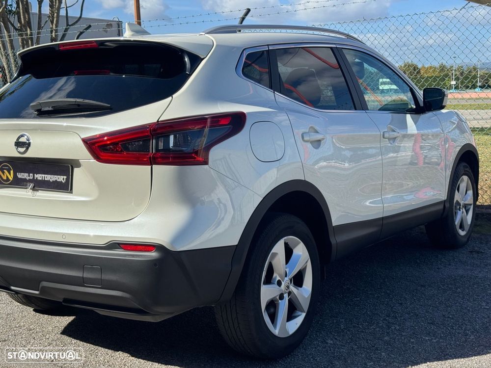 Nissan Qashqai 1.5 dCi N-Connecta J18+Led - 44
