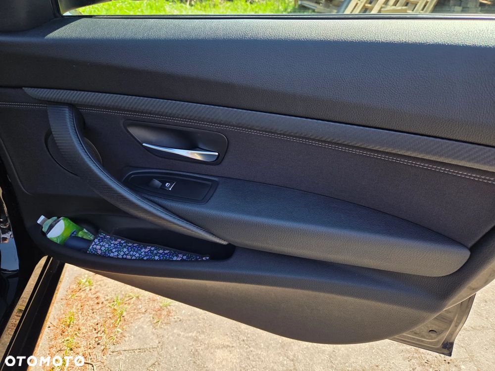 BMW Seria 3 320d xDrive - 19