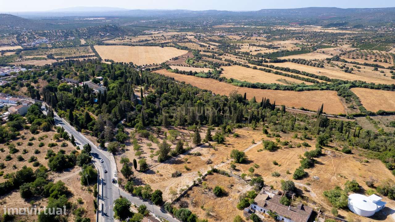 Terreno urbanizável de 6.440 m² em Paderne – Elevado potencial de dese - Grande imagem: 4/16