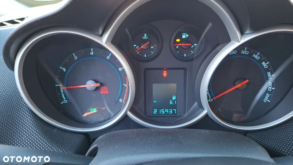Chevrolet Cruze - 4