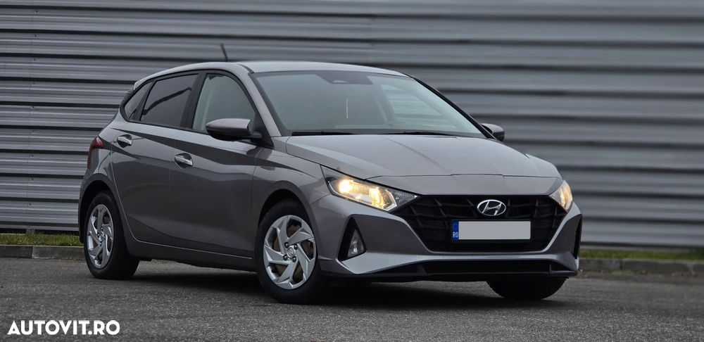 Hyundai i20 blue 1.2 Pure - 1
