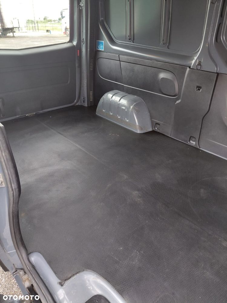 Renault Trafic - 14