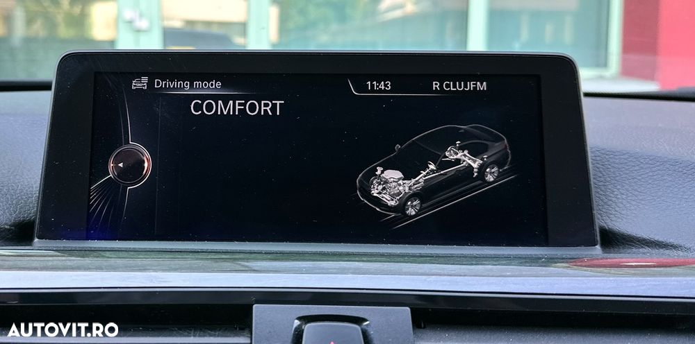 BMW Seria 3 320d Aut. - 26