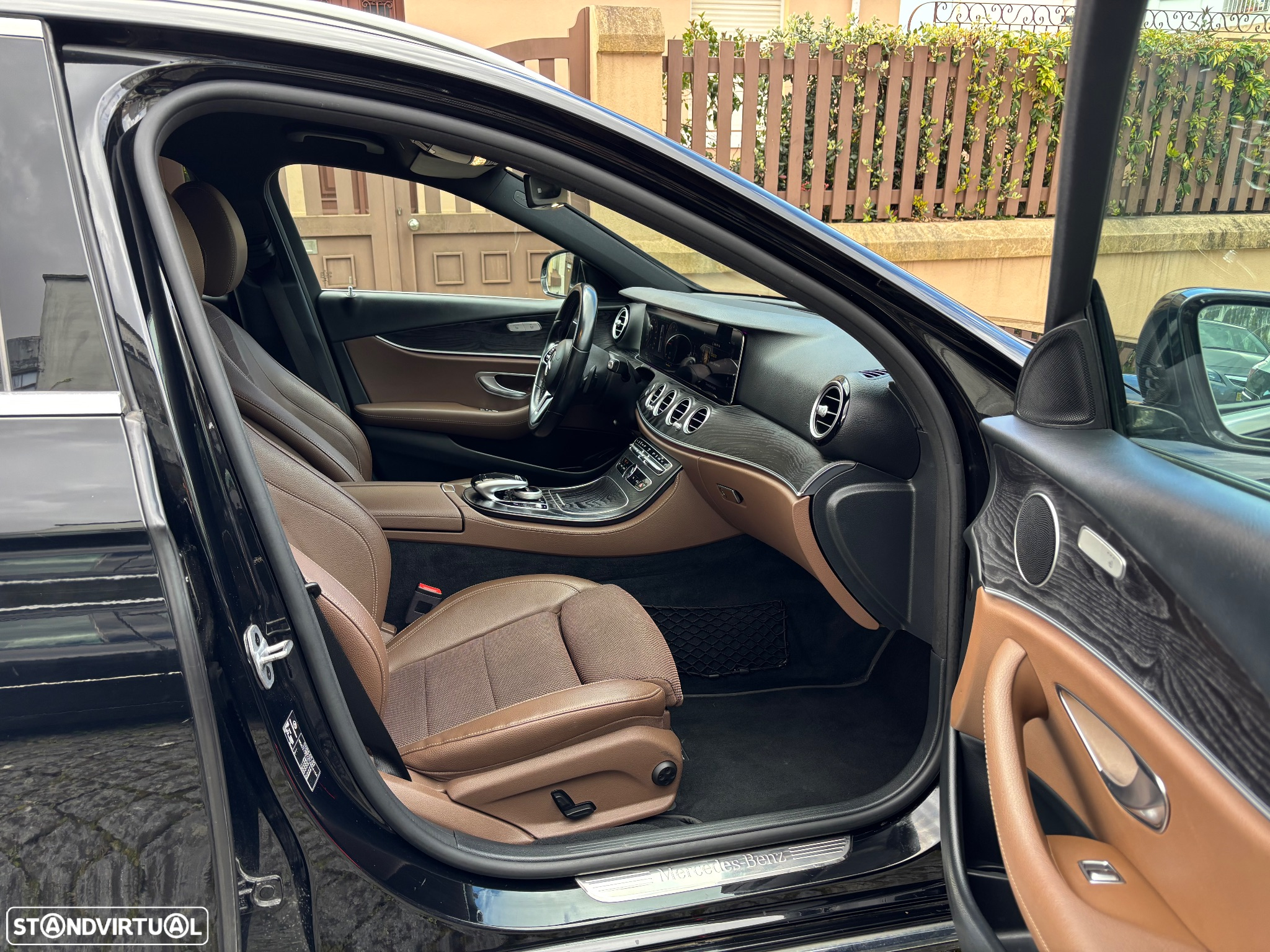 Mercedes-Benz E 300 de Avantgarde 4Matic - 12