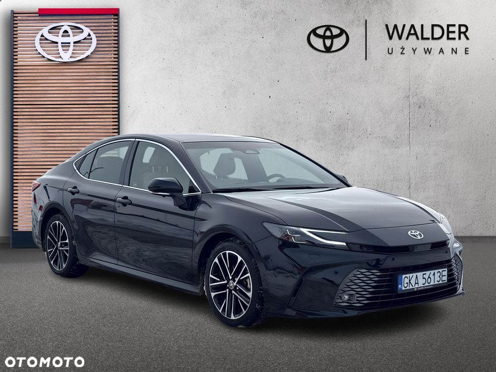 Toyota Camry - 5