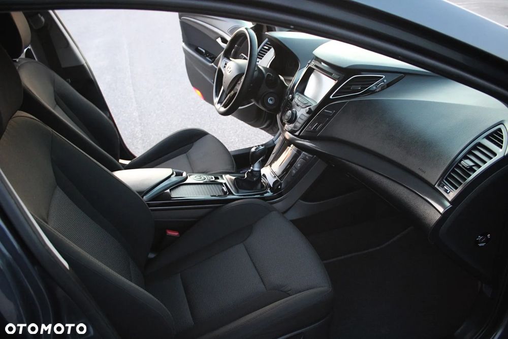 Hyundai i40 Kombi 1.7 CRDi Premium - 22