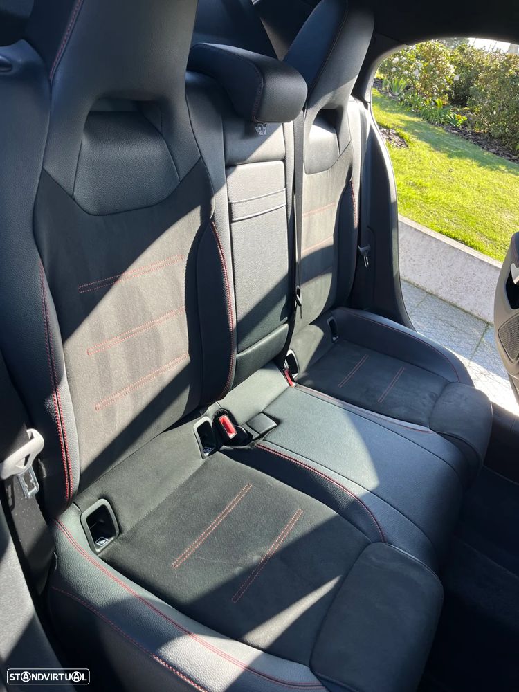 Mercedes-Benz A 180 d AMG Line - 27