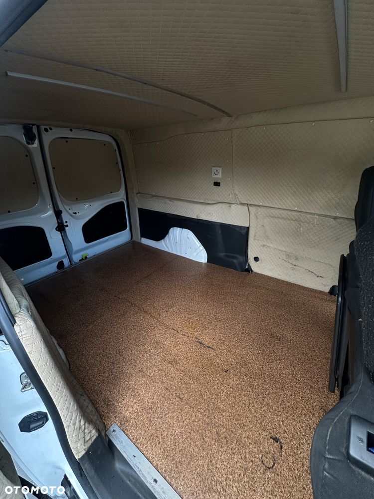 Peugeot Partner - 25