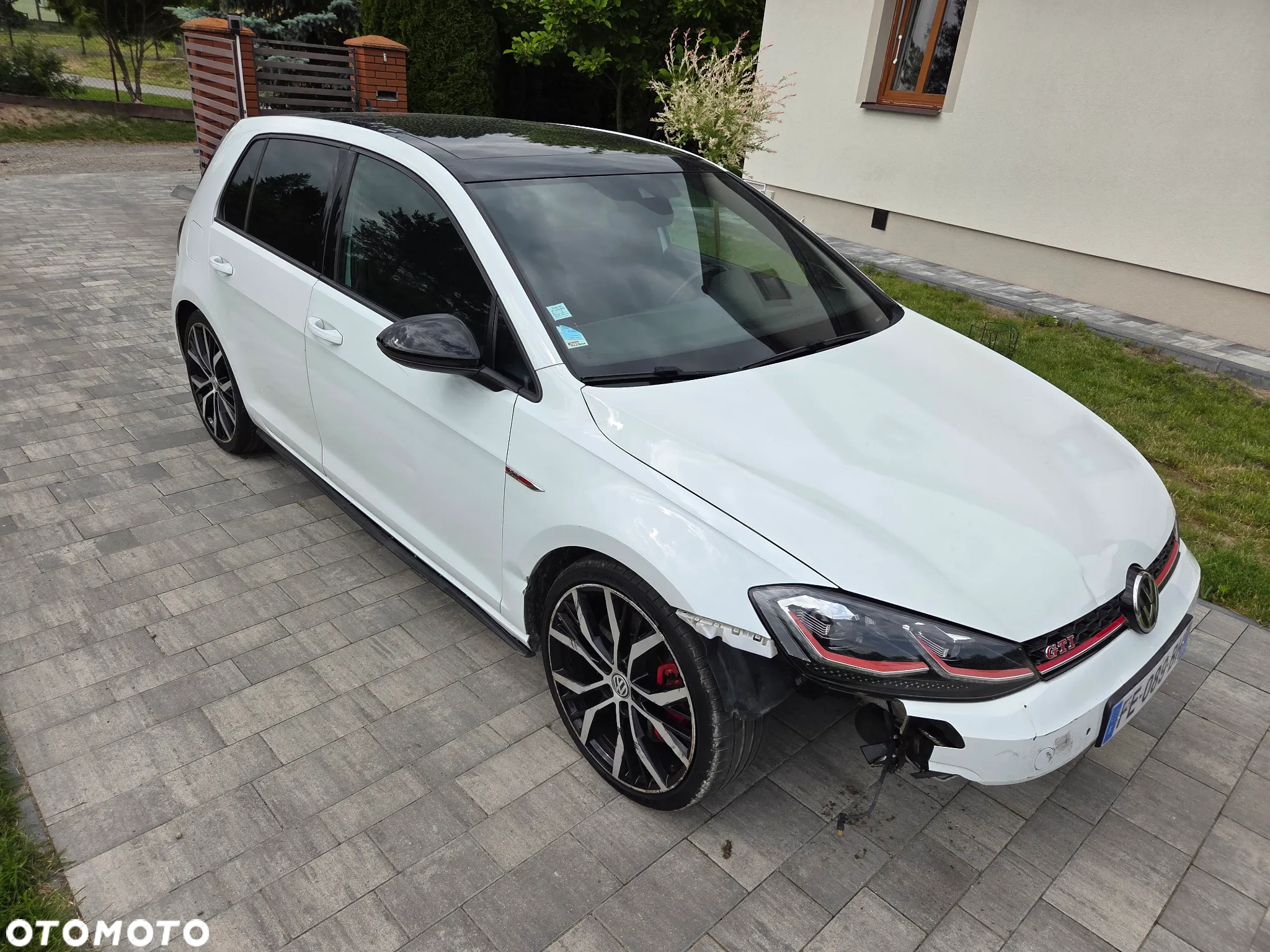 Volkswagen Golf VIII 2.0 TSI GTI DSG - 11