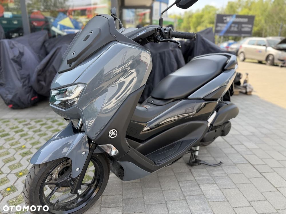 Yamaha NMAX - 10