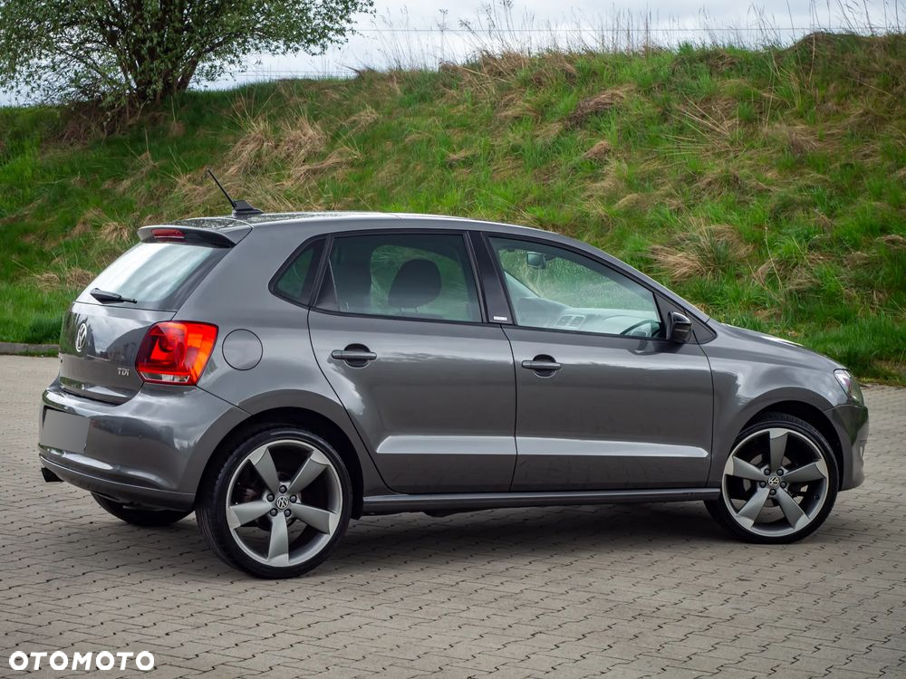 Volkswagen Polo 1.6 TDI DSG Style - 23