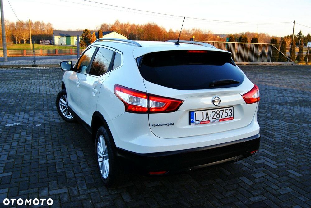 Nissan Qashqai 1.5 dCi TEKNA - 5
