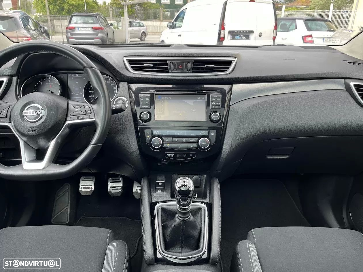 Nissan Qashqai 1.5 dCi N-Connecta 18 - 12