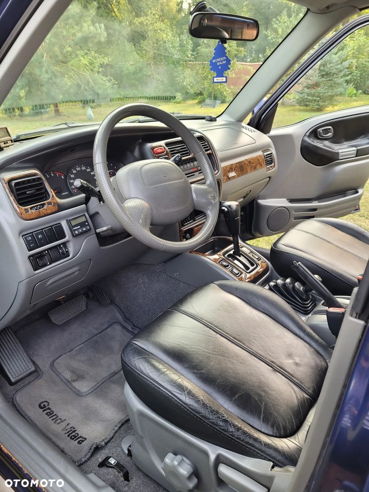 Suzuki Grand Vitara ver-2-5-v6 - 10