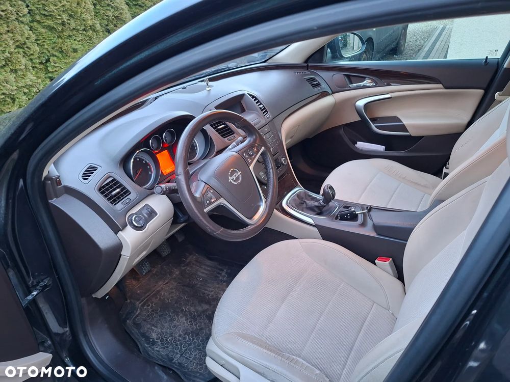 Opel Insignia 1.6 T Sport - 9
