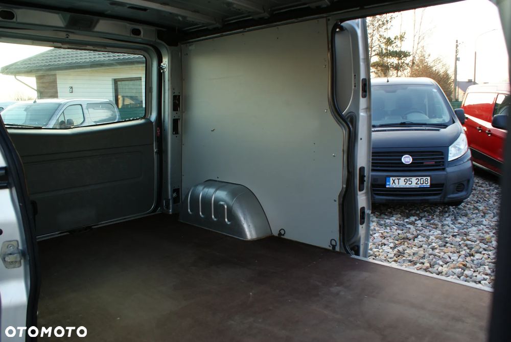 Opel Vivaro - 13