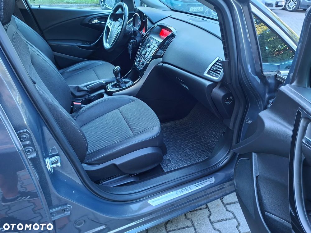 Opel Astra 1.4 T Cosmo - 26