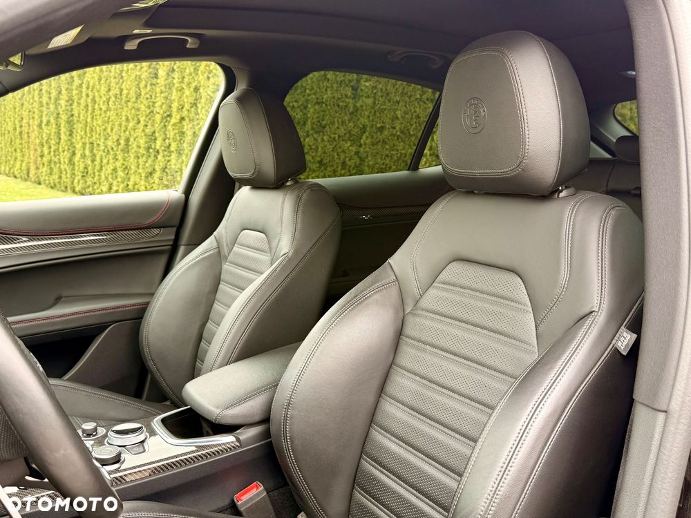 Alfa Romeo Stelvio 2.0 Turbo 16V AT8-Q4 Estrema - 23