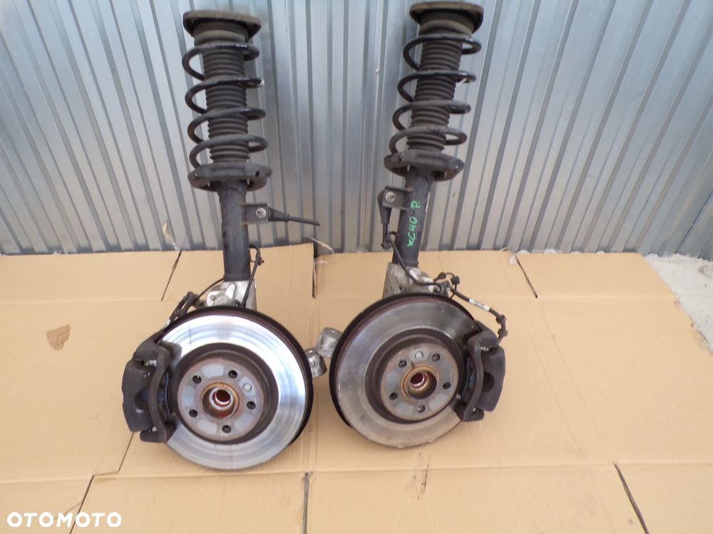 MACPHERSON AMORTYZATOR ZWROTNICA ZACISK VOLVO XC40 II - 2