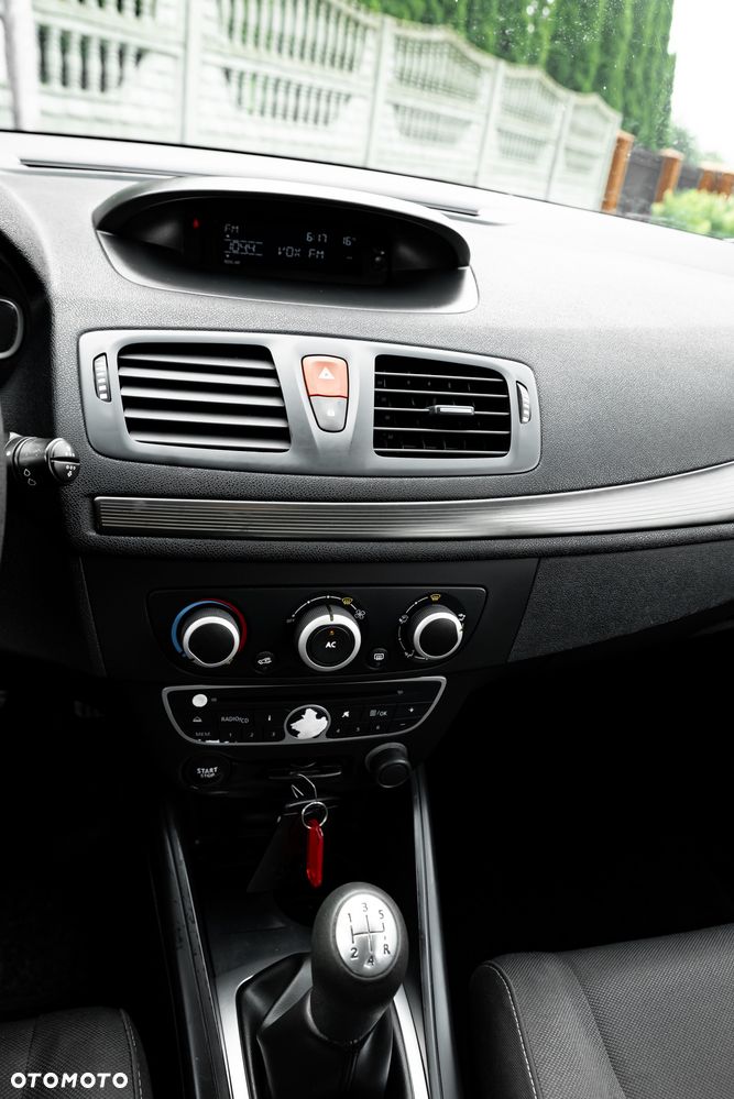 Renault Megane 1.6 16V 100 Expression - 24
