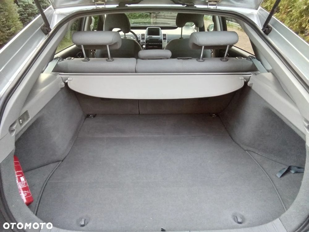 Toyota Prius 1.5 VVT-i Sol - 23