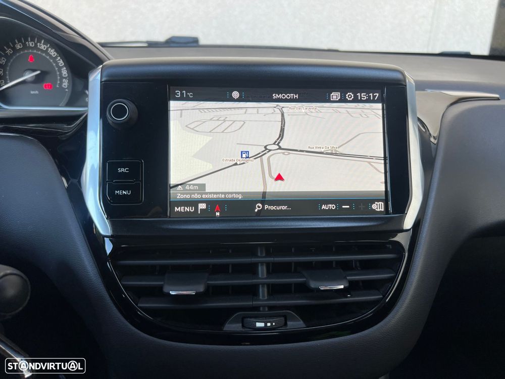 Peugeot 208 1.2 PureTech Signature - 7