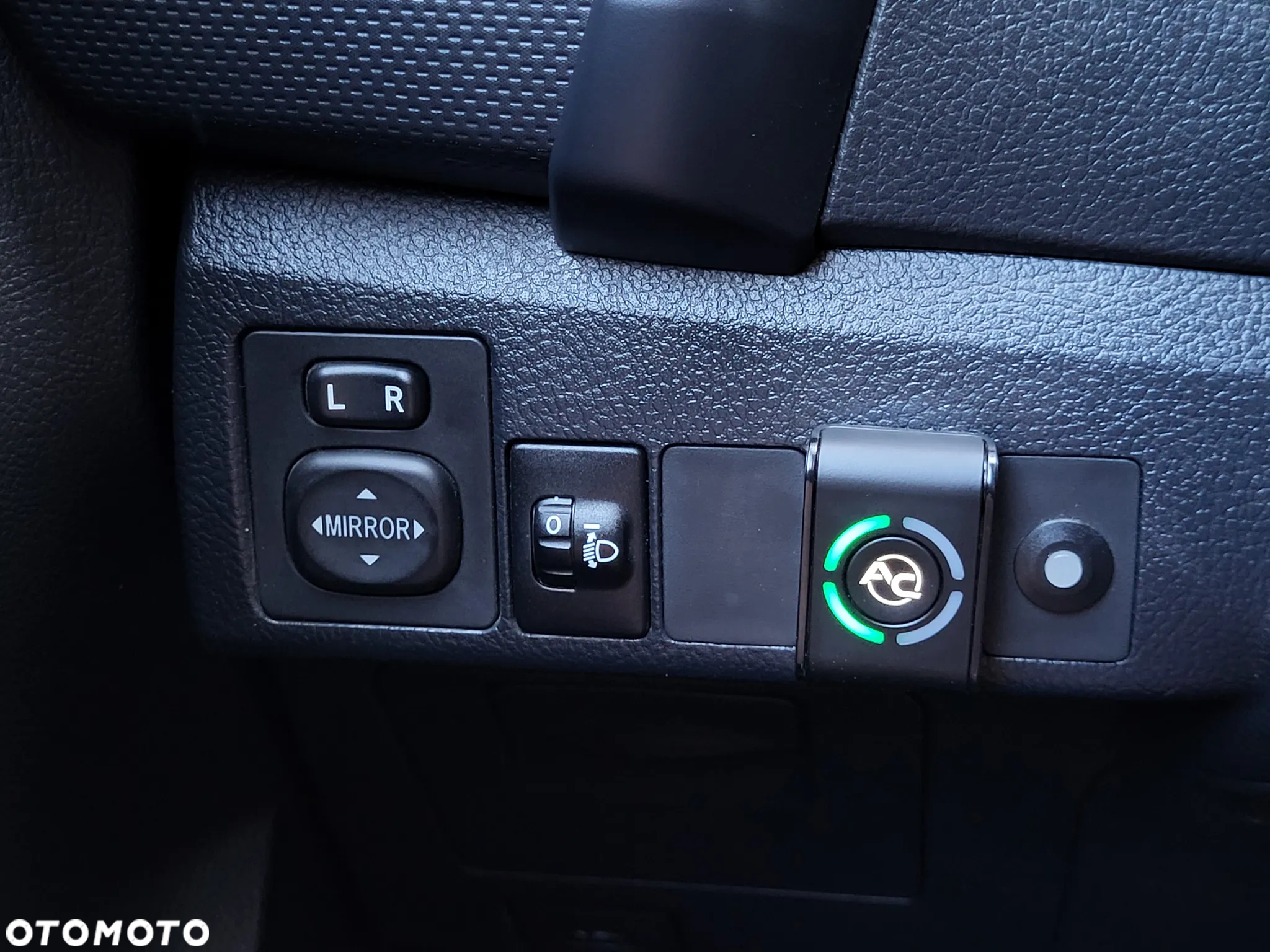 Toyota Auris - 8