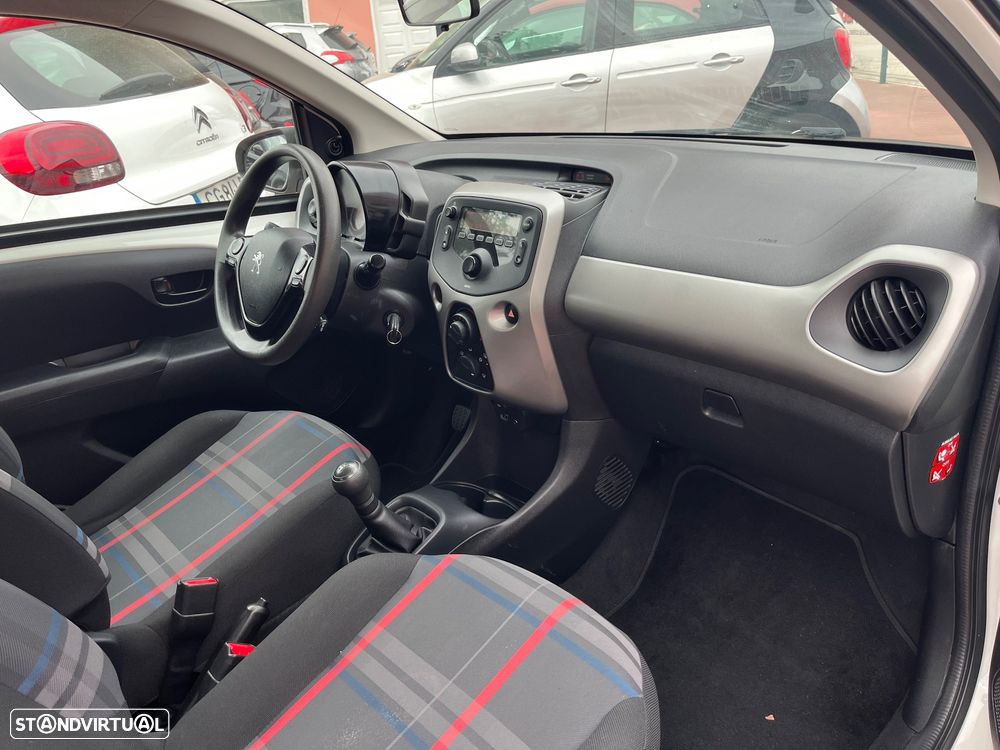 Peugeot 108 1.0 VTI - 10