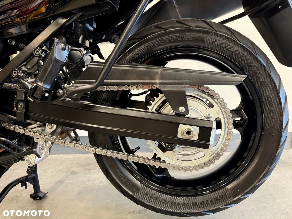 Suzuki V-STROM - 8