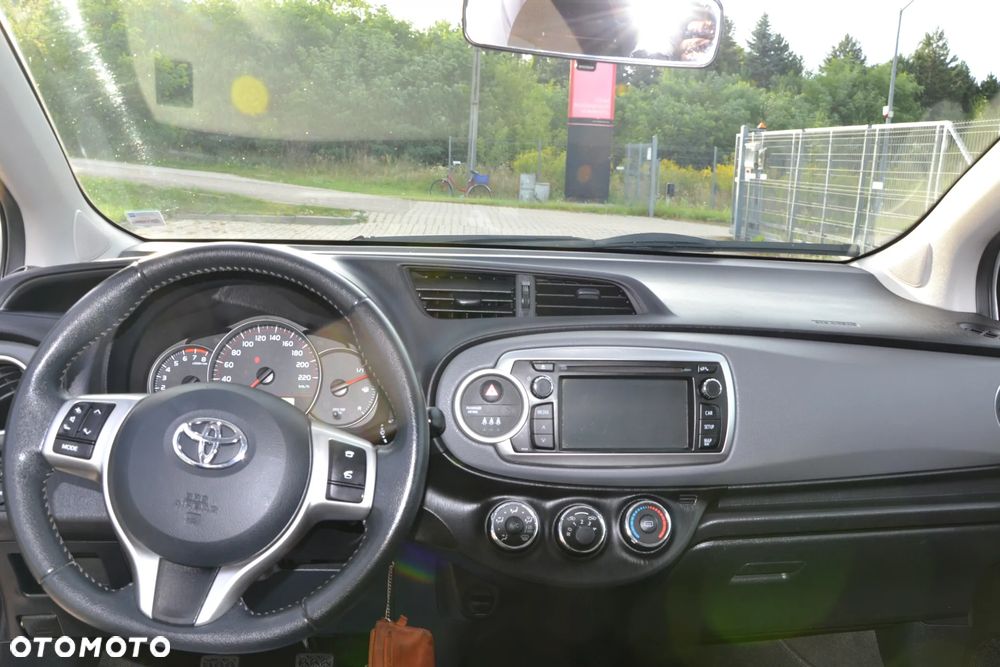 Toyota Yaris 1.0 Sprint - 12