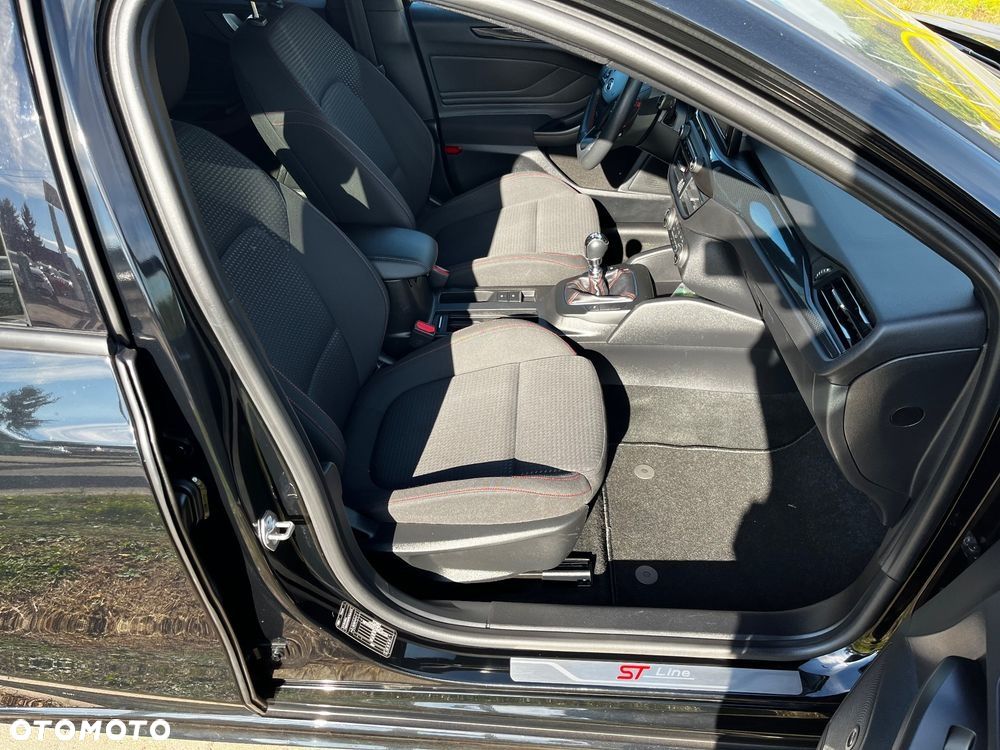 Ford Focus 2.0 EcoBlue ST-Line - 11