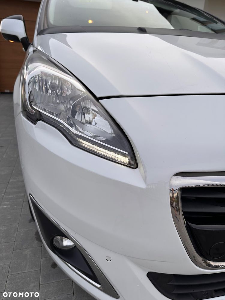 Peugeot 5008 2.0 HDi Allure 7os - 9