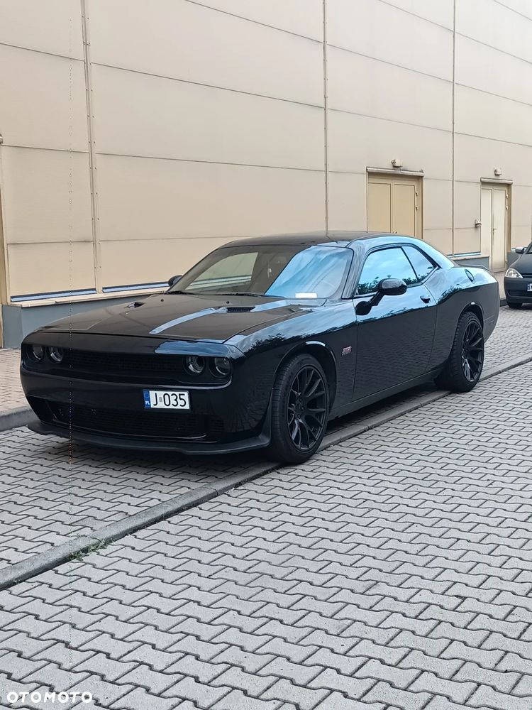 Dodge Challenger - 21