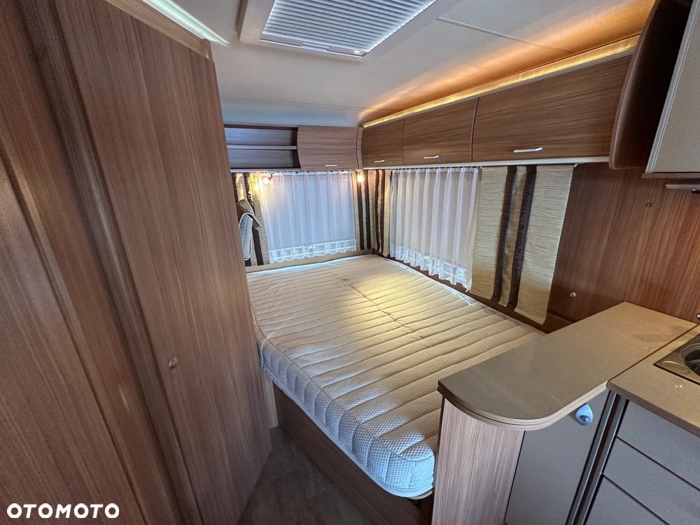 Burstner AVERSO 465 TS FIFTY z napędem i markizą pompowaną. - 34