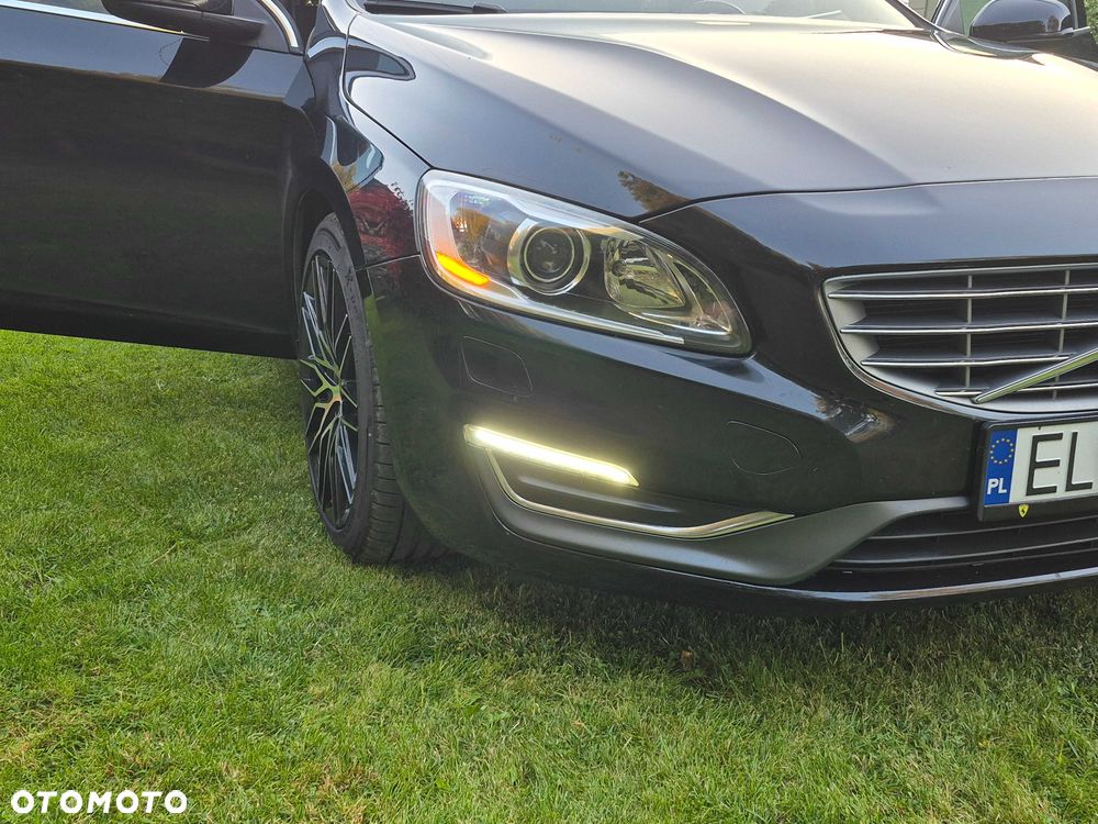 Volvo V60 2014 photo 4