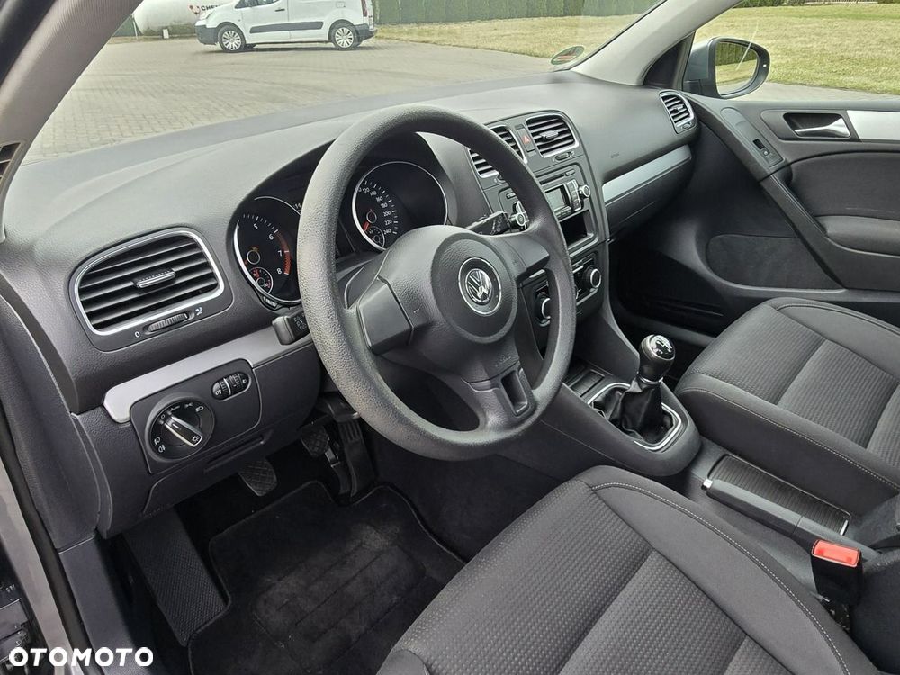 Volkswagen Golf - 14