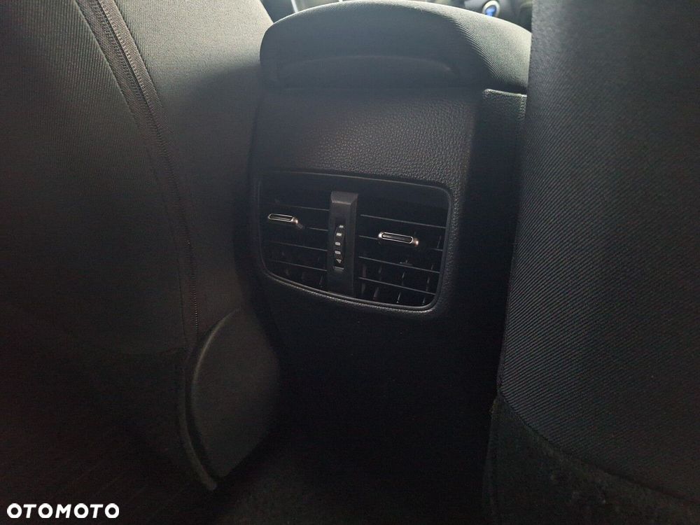 Toyota Corolla 1.8 Hybrid Comfort - 37