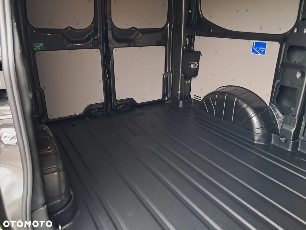 Volkswagen Transporter - 8